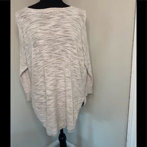 NWT express lightweight sweater. 3/4 sleeve size XS